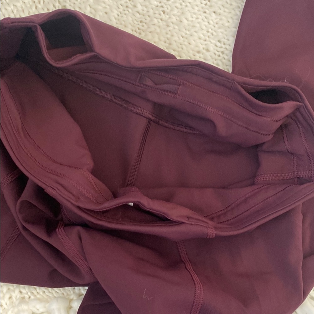 Lululemon High-Waisted Cropped Leggings – Maroon – Size 8 – NEW 🔥 - Picture 6 of 6